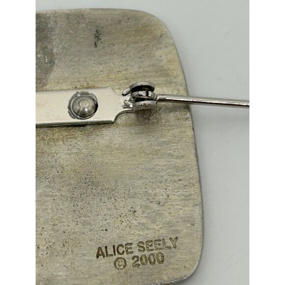 Alice Seely 2000 Tribal Silvertone Brooch With Engraved Petroglyph Design 1.75 I - Picture 10 of 13